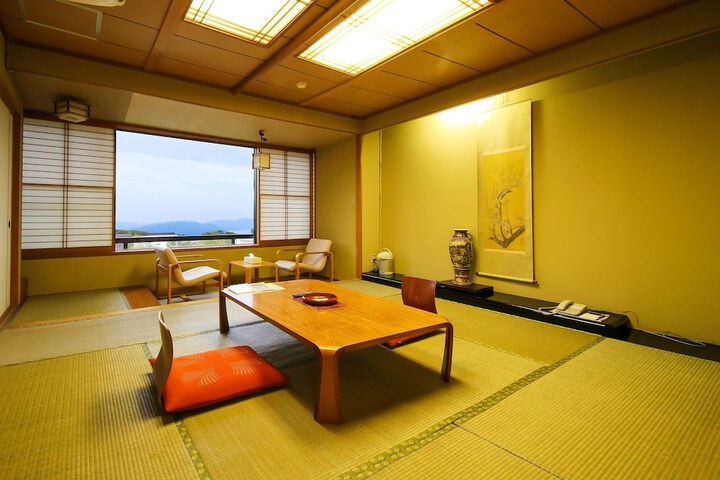 Room 10 of 41