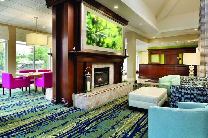 Entrance & Lobby