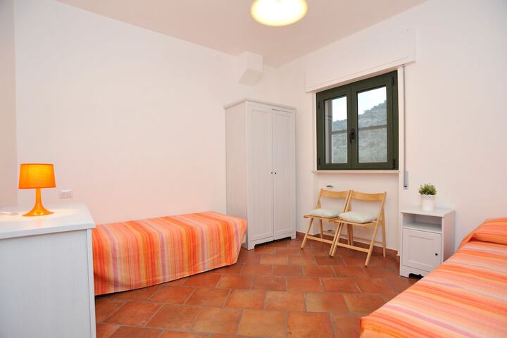 Room 15 of 63