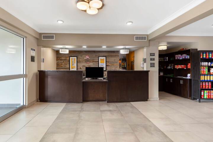 Hotel Lobby