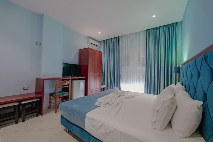 Room 28 of 101