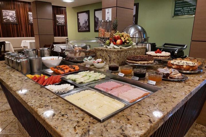 Dining 69 of 79