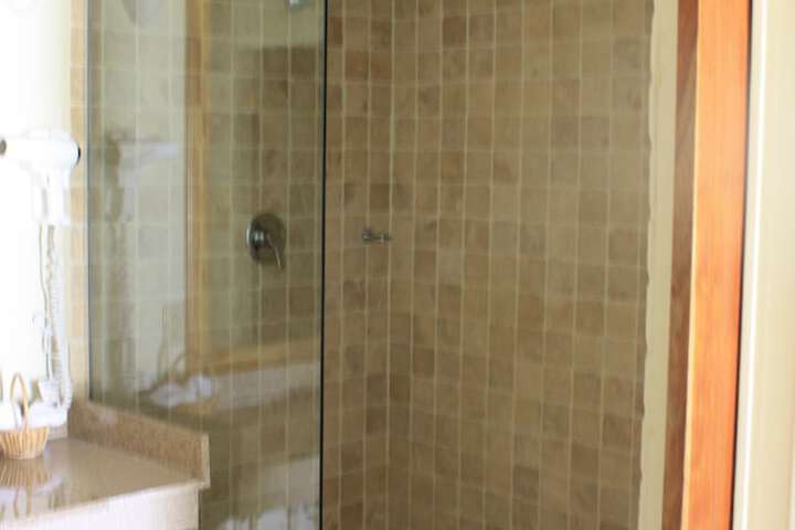 Room 13 of 29