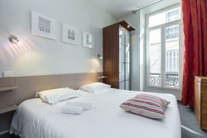 Room 8 of 20