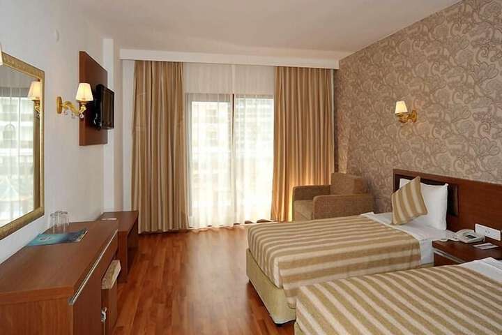 Room 4 of 29