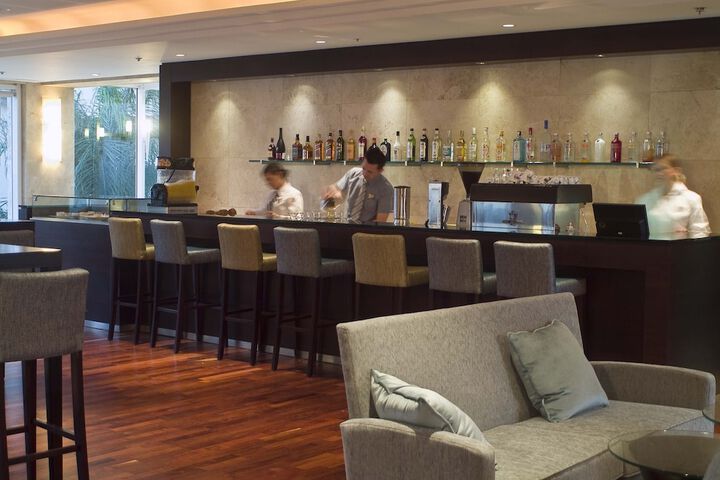Lounge 69 of 82