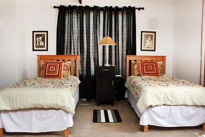 Room 34 of 85