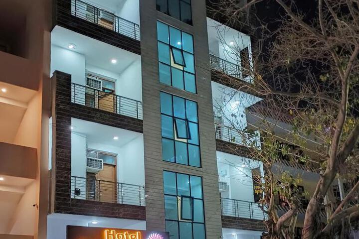 Hotel Surya Palace by Aura