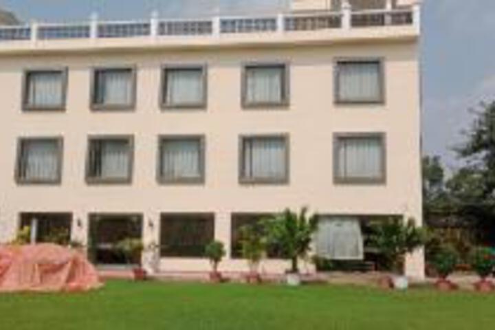 Hotel 2 of 6
