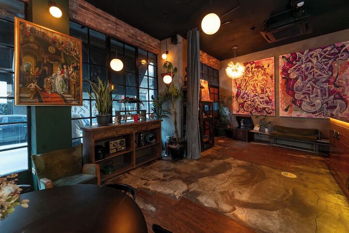 Entrance & Lobby