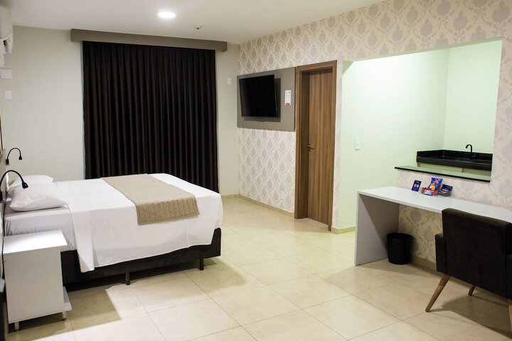 Room 28 of 70
