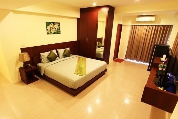 Room 19 of 47