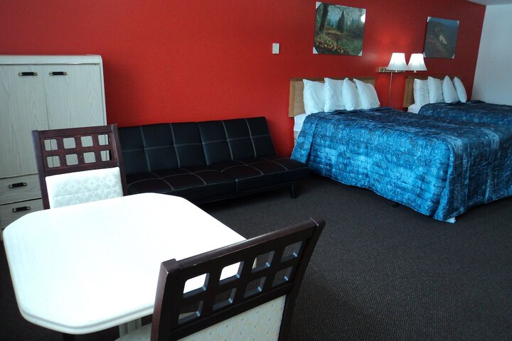 Room 4 of 43