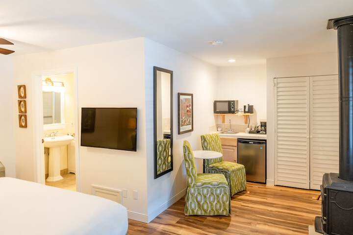 Room 35 of 106