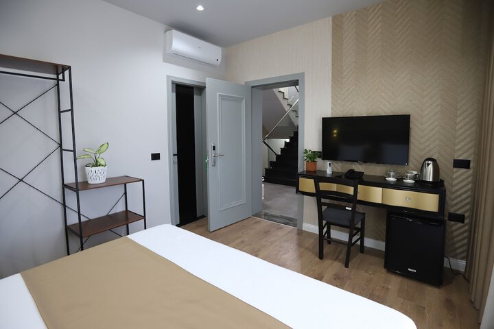 Room 88 of 121