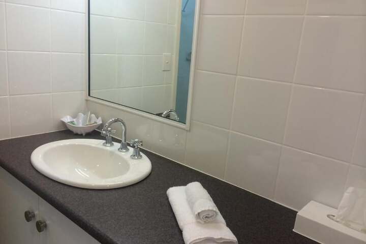 Room 10 of 21