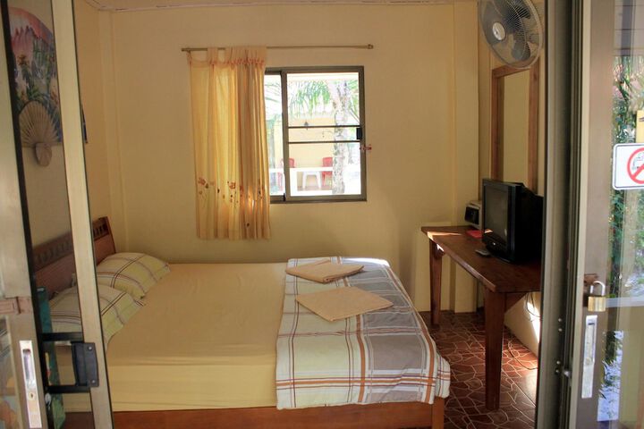 Room 32 of 58
