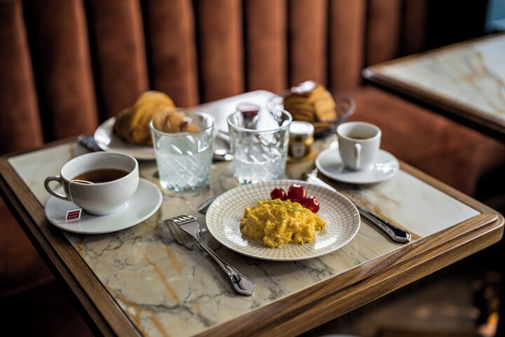 Breakfast/Coffee Service 54 of 63