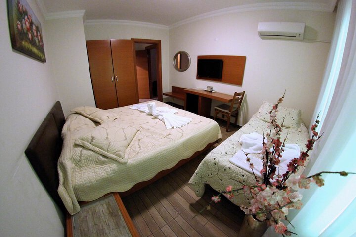Room 8 of 41
