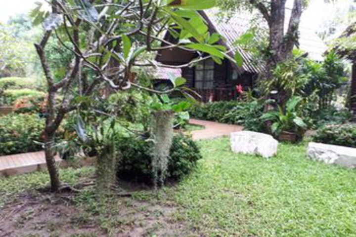 Hotel Exterior 9 of 23