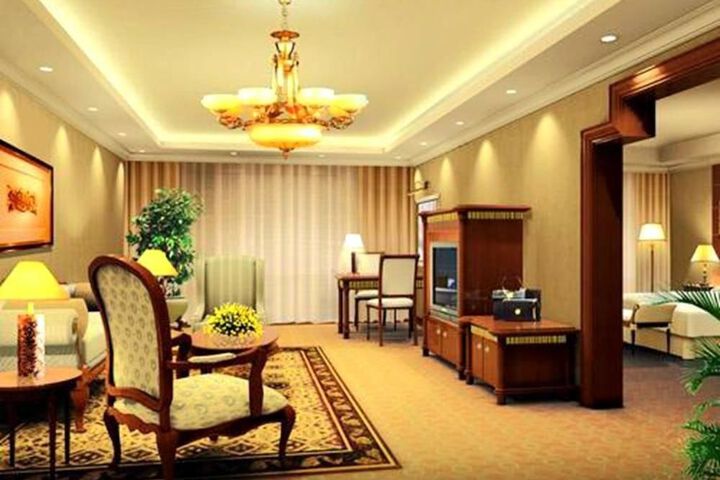 Room 10 of 25
