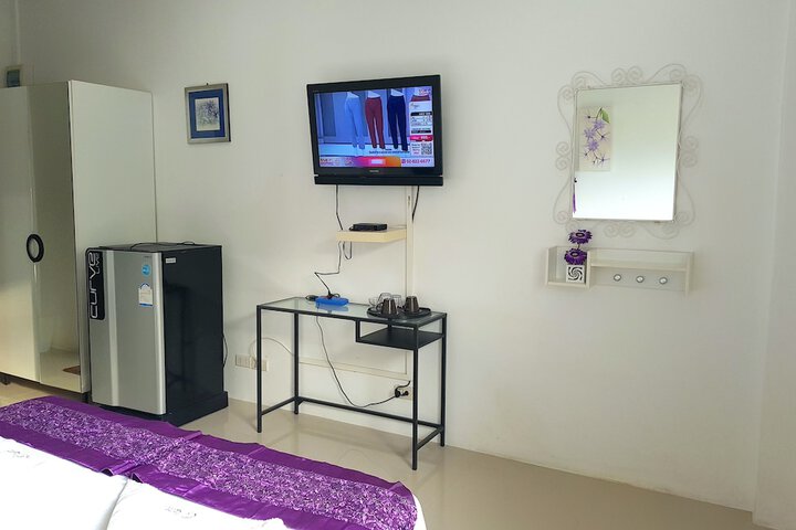 Room 14 of 32