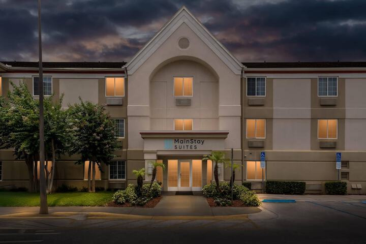 Hotel 51 of 51