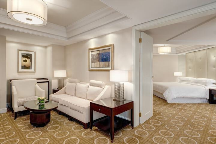 Room 5 of 77