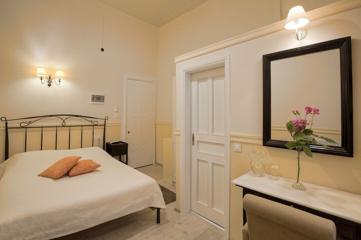 Room 21 of 52