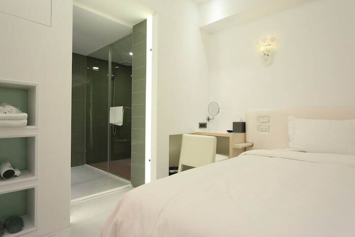 Room 31 of 74