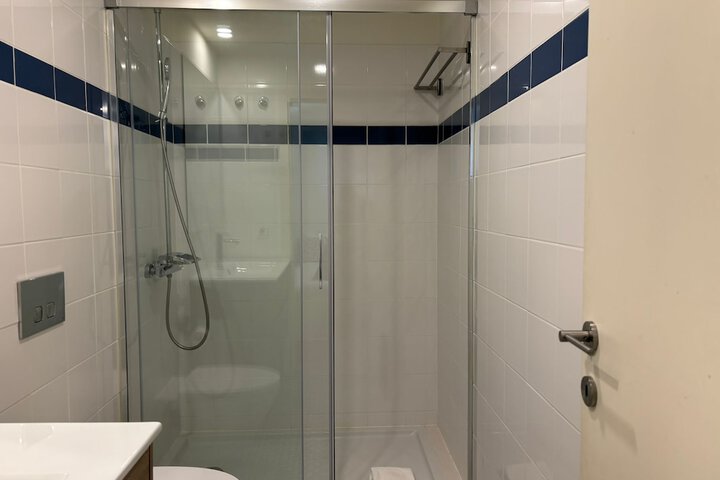 Room 170 of 287