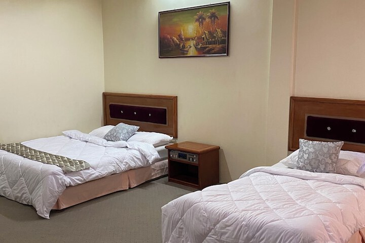 Room 7 of 15