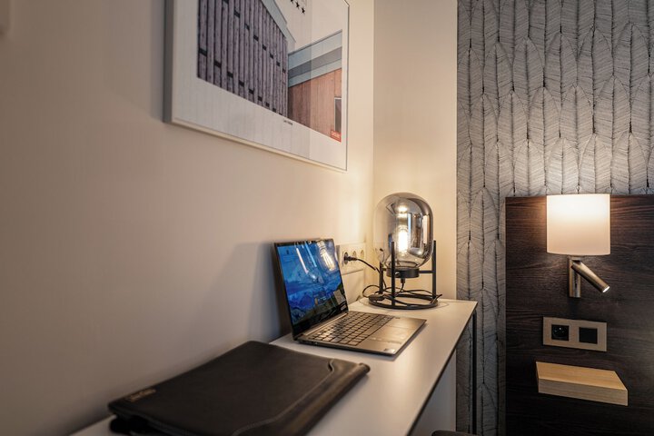 Room 21 of 52