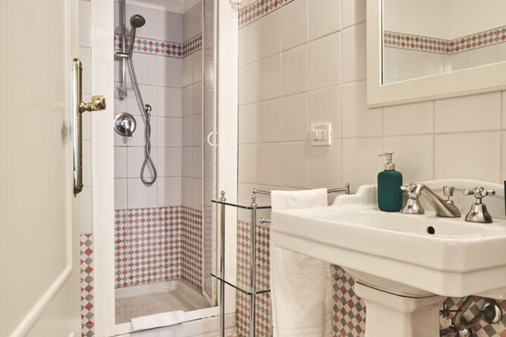 Clean Restrooms
