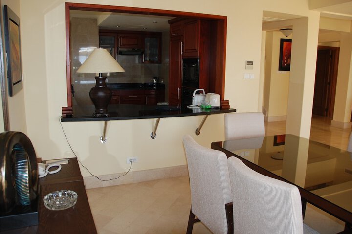 Room 10 of 22