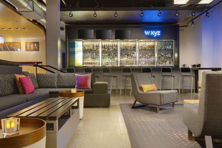 Lobby lounge