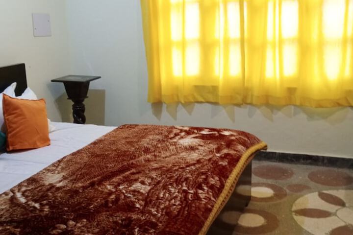 Room 10 of 10