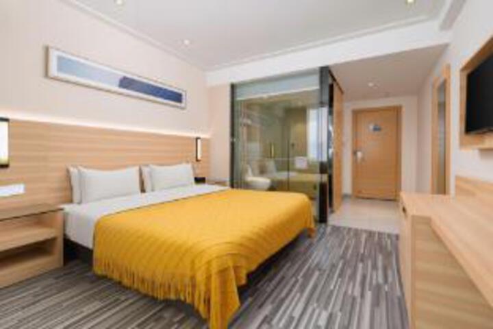 Room 21 of 23