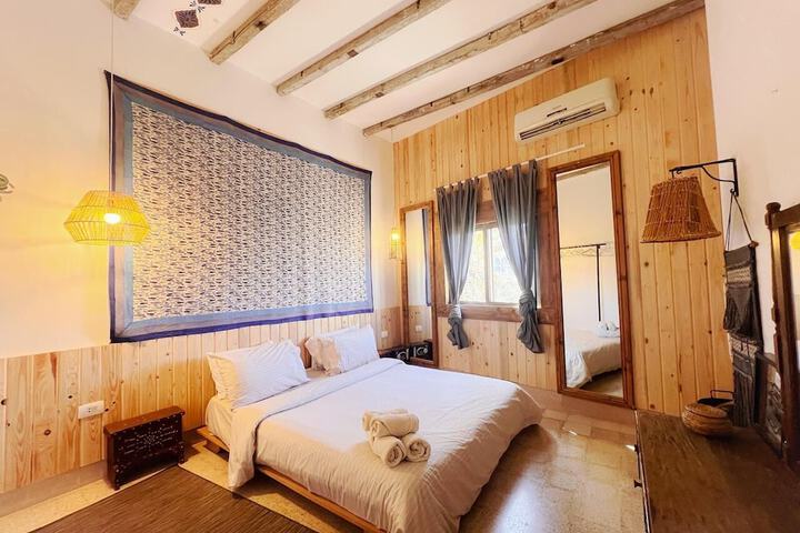 Room 10 of 54