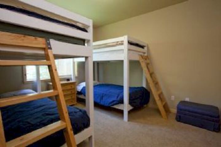 Room 8 of 20