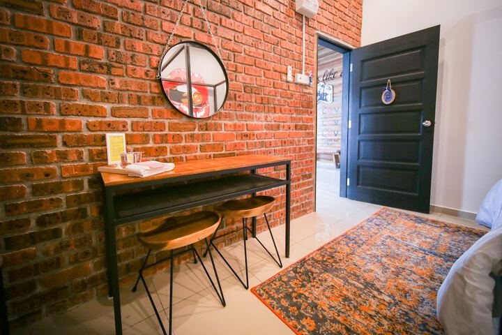 Room 48 of 121
