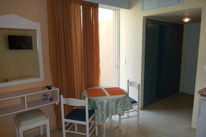 Room 18 of 53