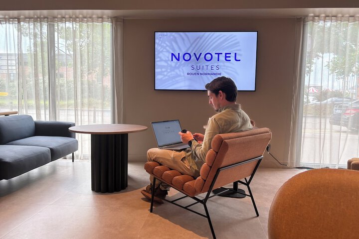 Hotel Interior 97 of 111
