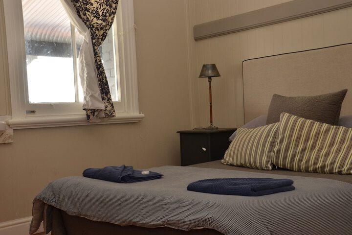 Room 6 of 20
