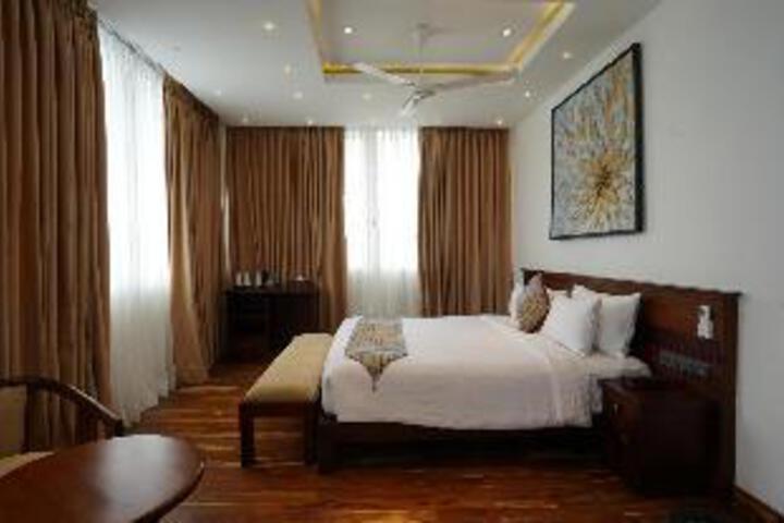 Room 65 of 76