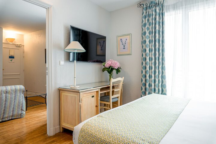 Room 18 of 49
