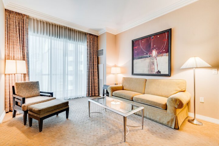 Room 44 of 103