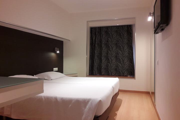 Room 19 of 44