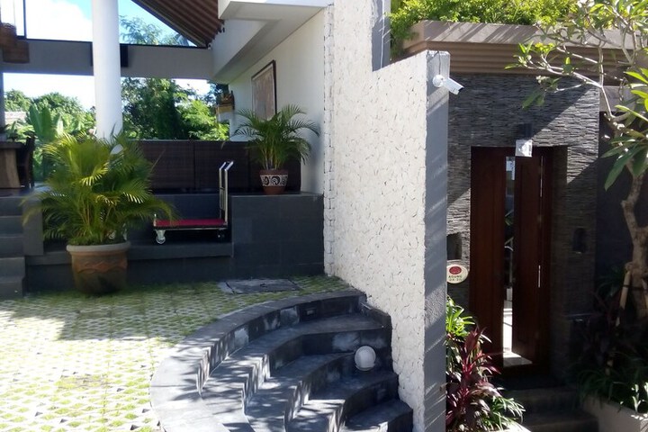 Property Grounds 20 of 30