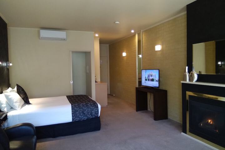 Room 12 of 45